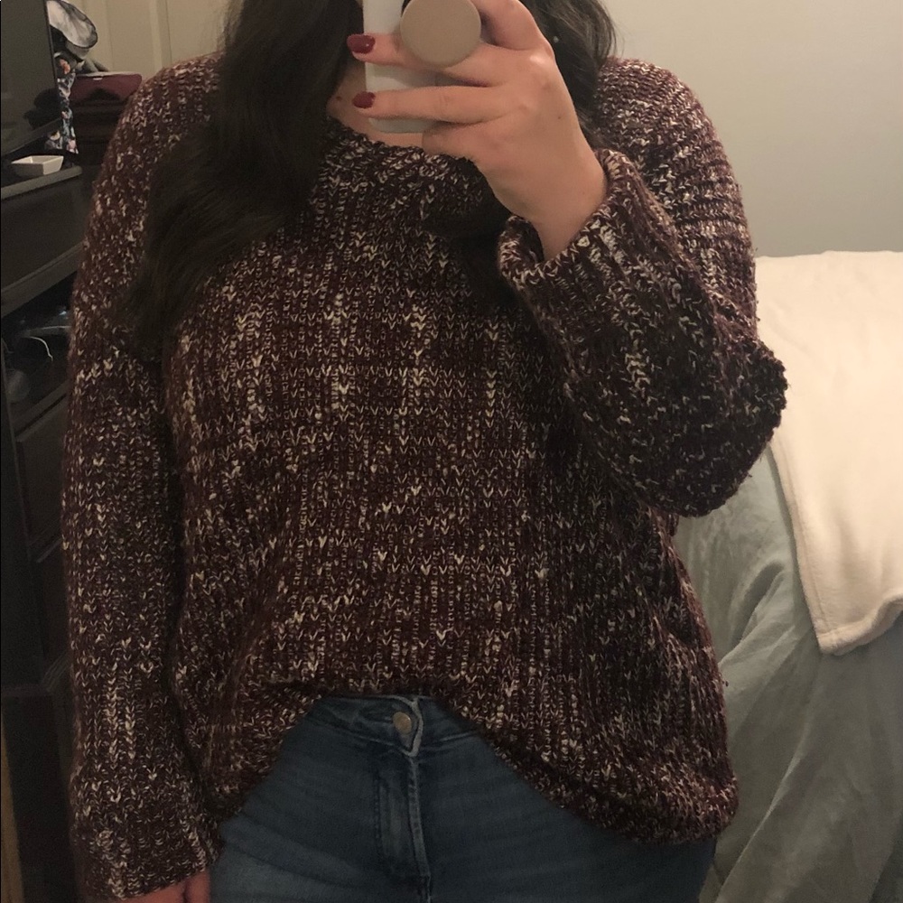 Oversized maroon sweater